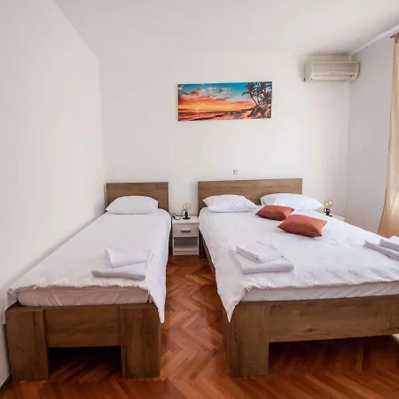 In - Paklenica Riviera 41711 Apartment Seline