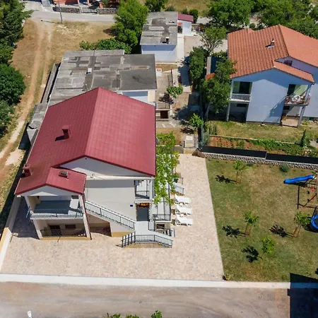 In - Paklenica Riviera 41711 Seline