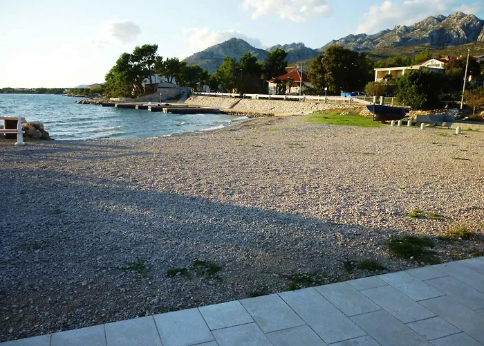 In - Paklenica Riviera 41711 * Seline